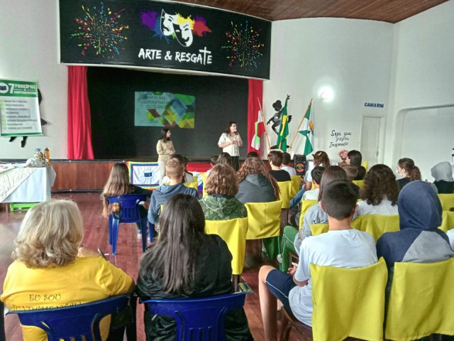 Secretaria de Educação de Rolante apresenta Programa de Cooperativas Escolares em Santa Catarina