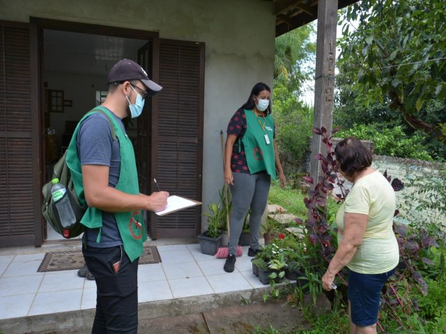 Agentes de endemias ampliam visitas para detectar focos do mosquito da dengue em Taquara