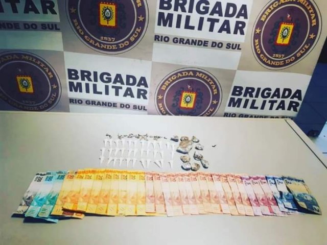 BM efetua prisão por tráfico de drogas em Taquara