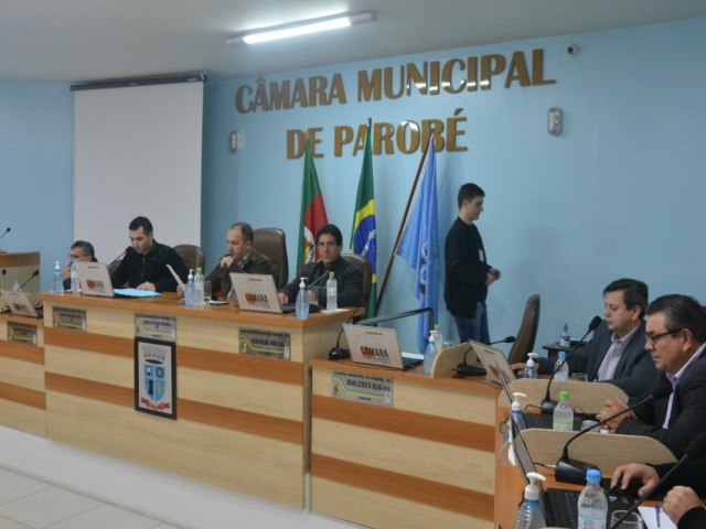 Cmara aprova financiamento de at R$ 5 milhes para o Executivo e projeto Vereador Mirim