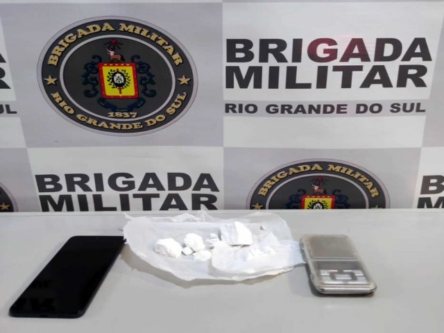 Brigada Militar de Trs Coroas prende por trfico de drogas