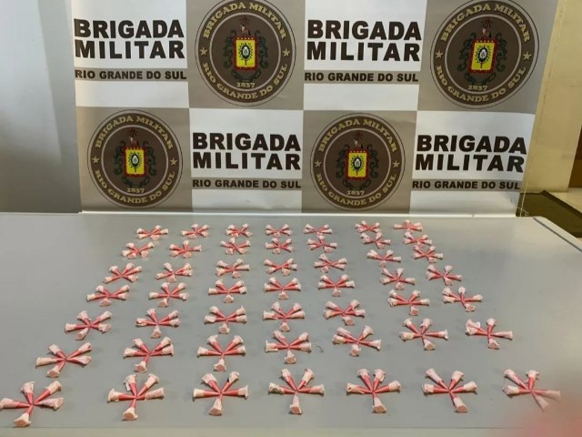 Brigada Militar efetua priso por trfico de drogas em Taquara