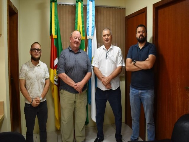 Prefeito de Nova Hartz realiza reunio com DAER para construo da rtula de acesso do loteamento Ip