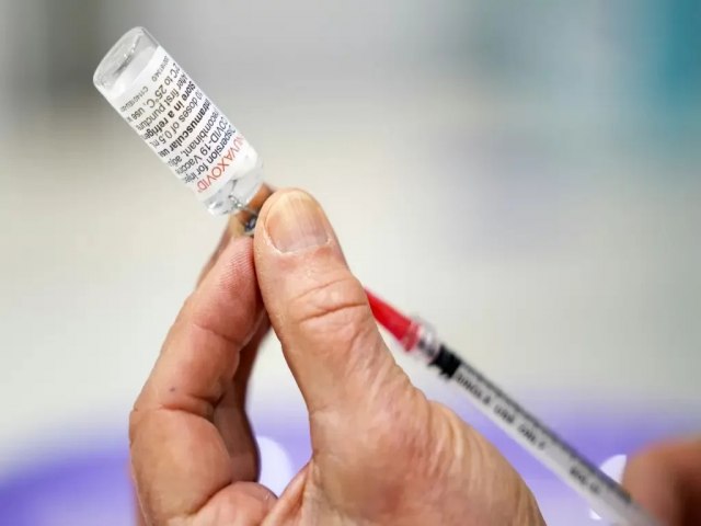 Idosos acima de 60 anos podem aplicar vacina bivalente contra a Covid em Parob