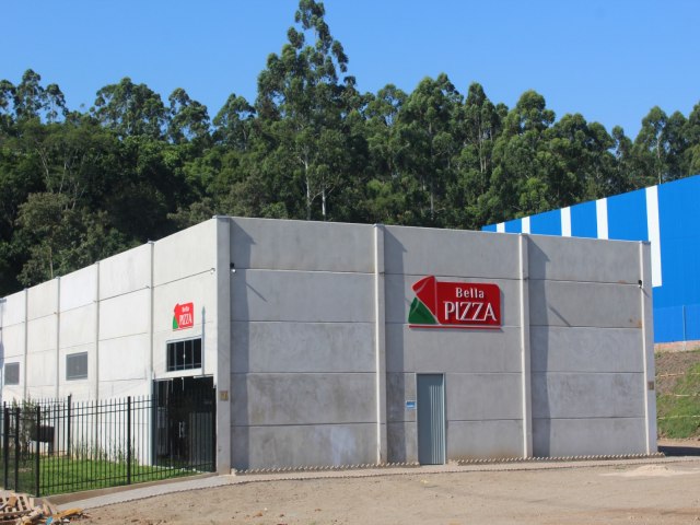 Bella Pizza inaugura nova sede em Igrejinha com auxlio do PRODEN