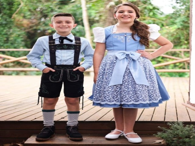 Corte infantil da 34 Oktoberfest de Igrejinha apresenta trajes oficiais da festa