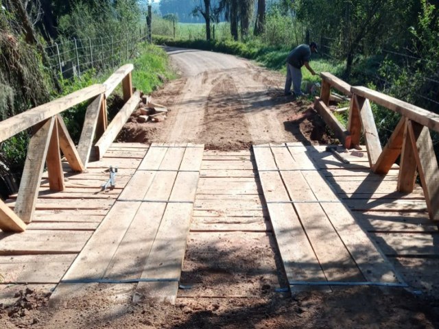 Liberado trnsito aps a construo de nova ponte no interior de Taquara 