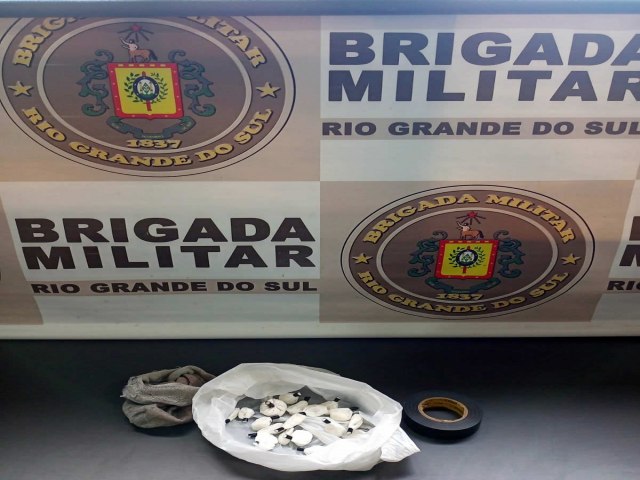 Brigada Militar prende homem por trfico de drogas durante Operao Escola Segura