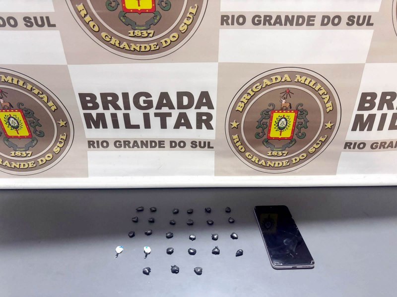 Homem  preso em flagrante por trfico de drogas