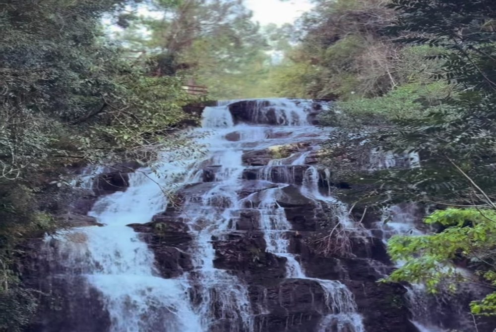 Cascata Tr�s Quedas ser� revitalizada e ter� acesso interditado durante as obras em Rolante
