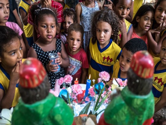 Celebrao Colorida e Cultural: A Festa de Cosme e Damio