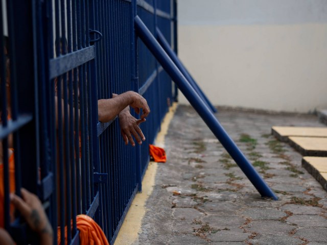 Comando Vermelho e PCC avanam para presdios de quase todos os estados