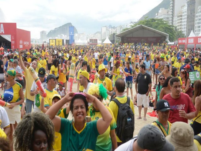 ral Torcedores chegam a Copacabana para assistir a Brasil e Coreia Fifa Fan Fest j est parcialmente cheia, antes do incio da partida  Share on WhatsApp Share on Facebook Share on Twitter Share on Linkedin  Publicado em 05/12/2022 -  Por Akemi Nita