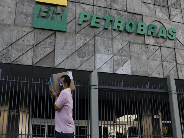 Economia Petrobras assina contrato de gs para atender estado de So Paulo Vigncia  de 10 anos a partir de janeiro de 2024  Share on WhatsApp Share on Facebook Share on Twitter Share on Linkedin  Publicado em 12/07/2023 -  Por Douglas Corra - Rep