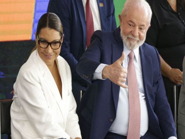 Lula embarca para a Blgica para discutir cooperao com europeus Cpula Celac-Unio Europeia ter incio na segunda-feira (17)  Share on WhatsApp Share on Facebook Share on Twitter Share on Linkedin  Publicado em 15/07/2023 -  Por Pedro Rafael Vilel