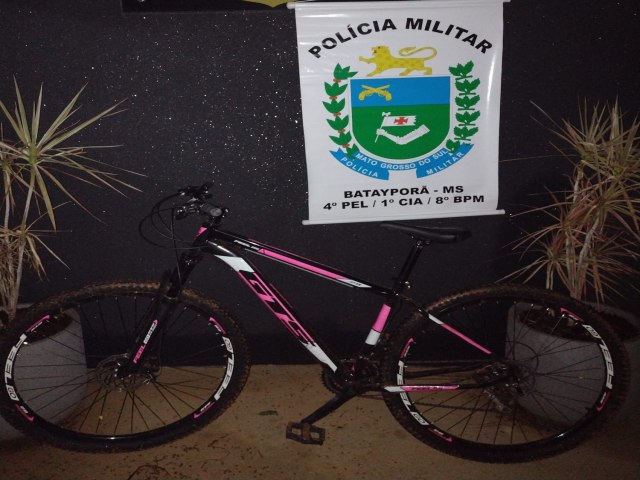 Polcia Militar de Bataypor recupera bicicleta furtada e prende autor
