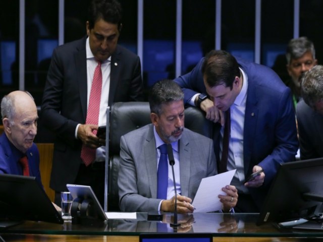 Brasil Cmara dos Deputados aprova projeto de lei de taxao para super-ricos Agncia Brasil | 26/10/2023