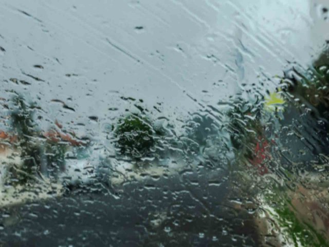 Cotidiano Chuva e ventania com rajadas de vento de 63 km/h atinge bairros de Campo Grande A previso ainda segue indicando chuvas isoladas neste fim de semana Mariane Chianezi | 28/10/2023