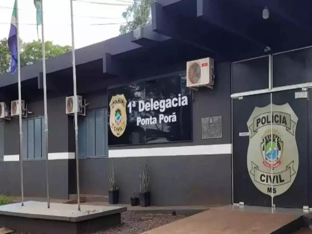 Polcia Moradora de Ponta Por leva coronhada de revlver na orelha e tem moto roubada por dupla Condutora foi rendida quando chegava em casa  Marcos Morandi | 09/04/2024 