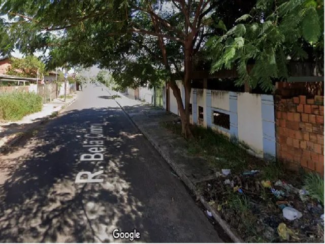 Polcia Rapaz  assassinado a tiros no pescoo no Tiradentes em Campo Grande Autores estariam em carro de cor prata  Thatiana Melo | 26/04/2024