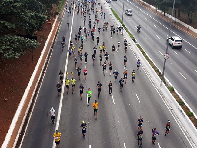 Atletas não querem ‘carregar obrigação’ de correr em 2020, afirma organizador