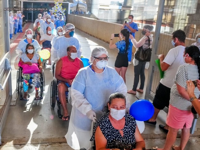 Muito bom!!!!! Hospital de Campanha do DF recupera mais de 1500 mil pacientes com Covid-19.