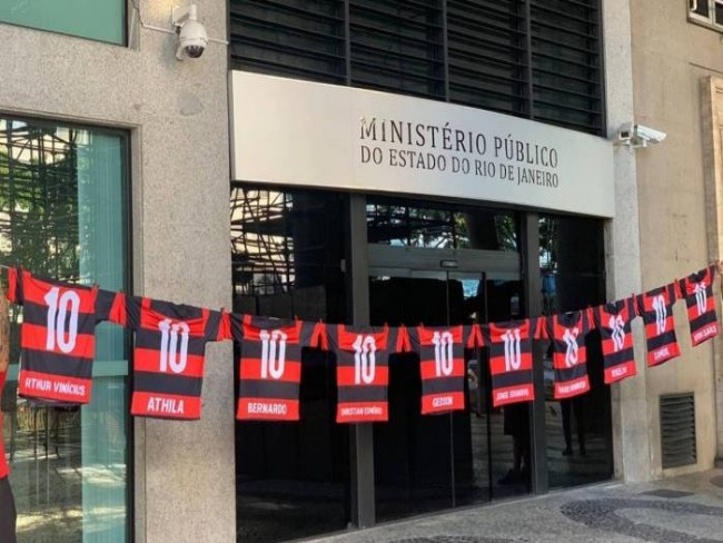 Uma vez Flamengo, sempre Flamengo...no  bem assim. MPRJ acusa Flamengo de coagir sobreviventes do Ninho do Urubu.