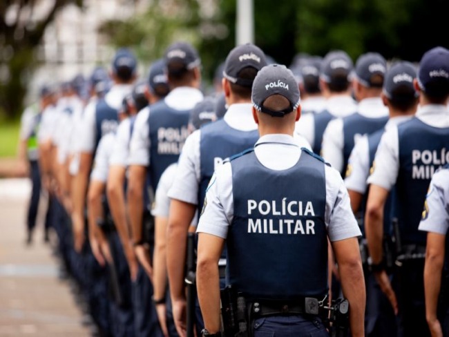 PMDF prende traficante ciclista com 72 pores de maconha em Planaltina.