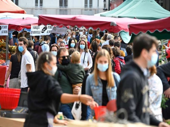 Covid-19: Mundo ultrapassa a marca de 1 milho de mortos, diz universidade.