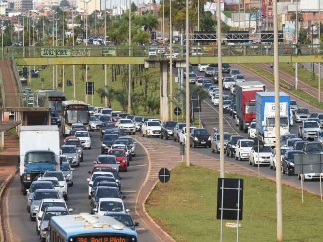 Faris ligados, pneus calibrados e muita ateno na hora de pegar a estrada.