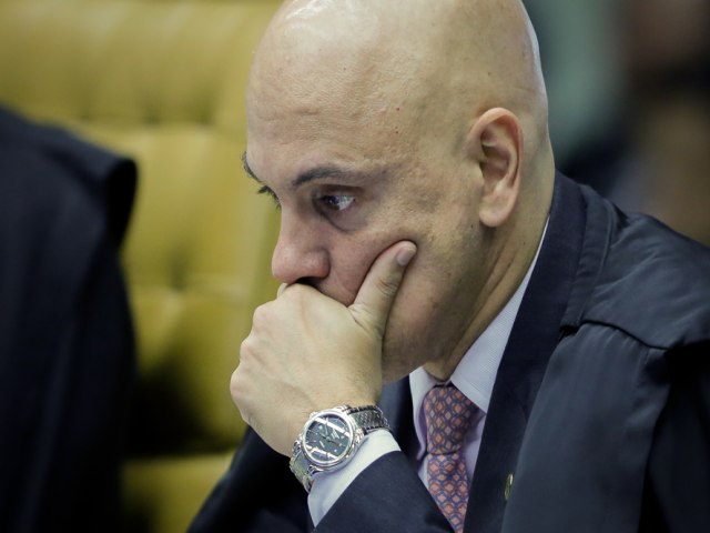 Essa eu quero ver. Alm de Daniel Silveira, investigao do STF incrimina Carluxo e assessor de Bolsonaro.