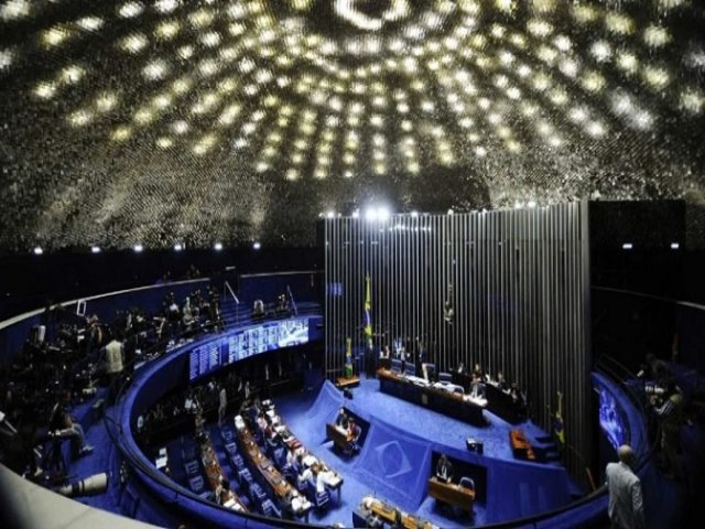 Senadores facilitam compra de vacinas pelo setor privado mas...