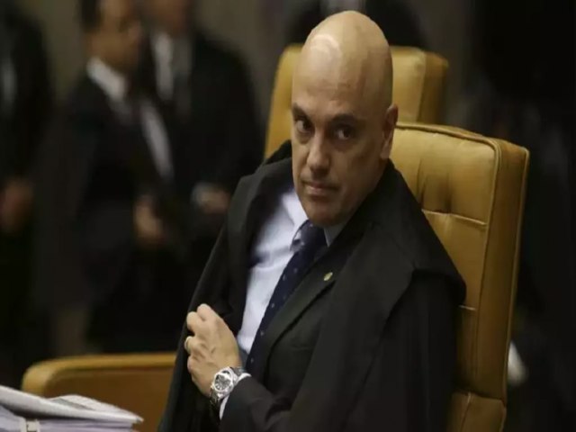 T chegando...Impeachment de ministro Moraes j tem adeso recorde de 2,5 milhes de pessoas.