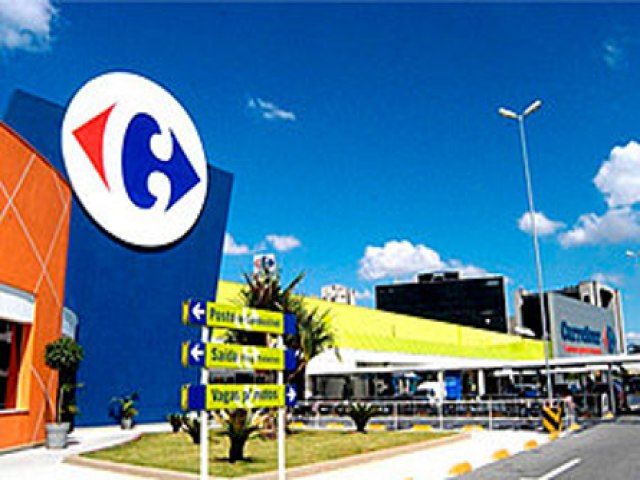 Pau na moleira. Carrefour  condenado por falta de higiene e segurana no local de trabalho.