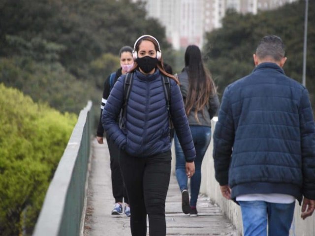 Covid-19: Brasil tem semana com menos mortes desde abril de 2020.