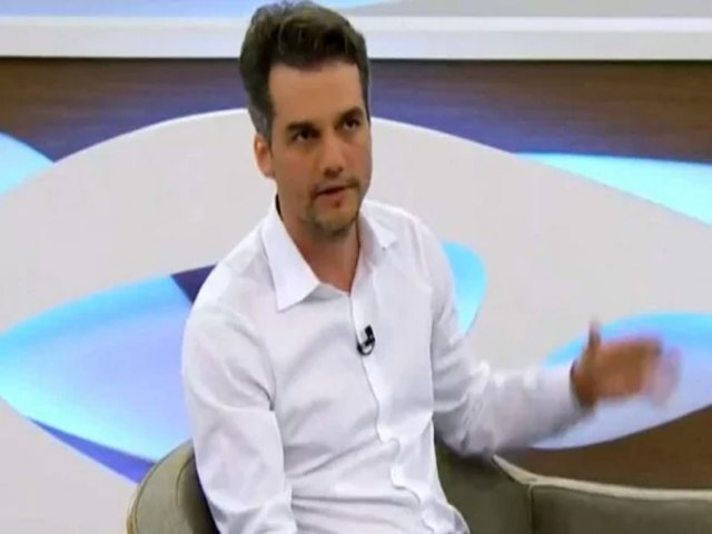 CAPITO NASCIMENTO? NUNCA SER!!!! Wagner Moura despido da carcaa hipcrita demonstra que merece somente o nosso total desprezo.