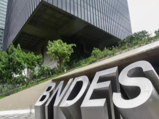 BNDES vai investir pesado na Amaznia. Para o 