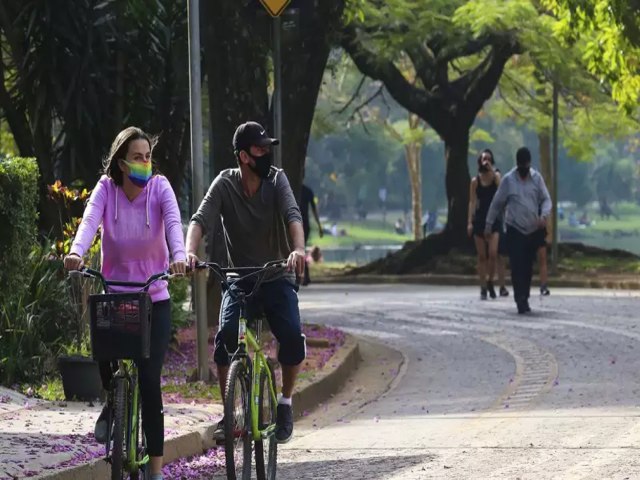 Tomara! Pandemia perde fora no Brasil e no mundo.