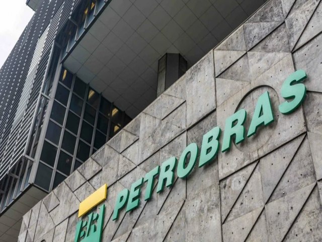 Petrobras tenta evitar que Centro escolha novos conselheiros.