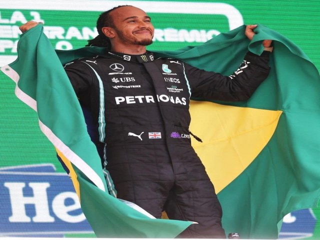 RACISMO. Este blog considera Lewis Hamilton mais brasileiro que Nelson Piquet.