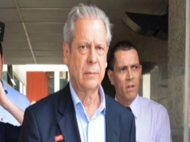 Z Dirceu (aquele)  internado e passa por cirurgia na cabea.