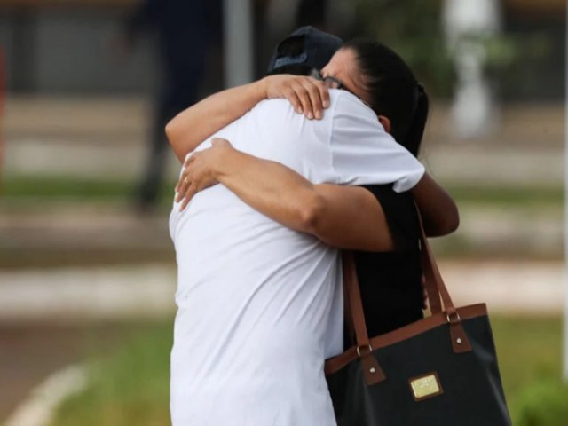 Deputados visitaro hoje manifestantes presos na Papuda.