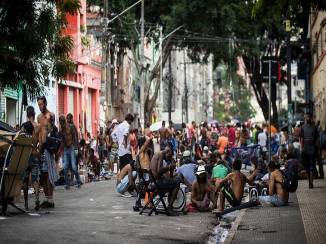 Eles aceitariam moradores de rua como vizinhos? A permanncia nas ruas  garantida pelo STF.