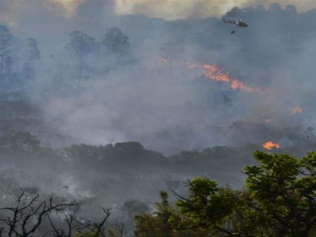 Fogo na floresta mida castiga Manaus com pssima qualidade do ar