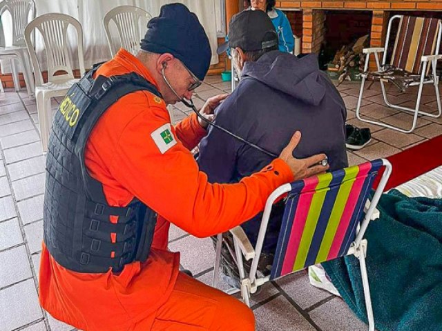 Rotina intensa e unio pela dor: os dias da primeira equipe humanitria do DF no RS