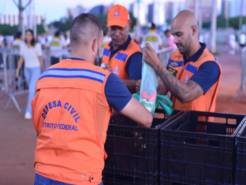 Jogo da Seleo Brasileira ter doaes de alimentos revertidas para 2 mil famlias do DF