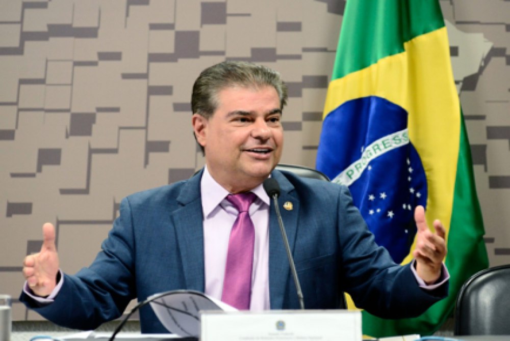 Ent�o...Senado pede que Embaixada explique classifica��o do PCC e CV como terroristas
