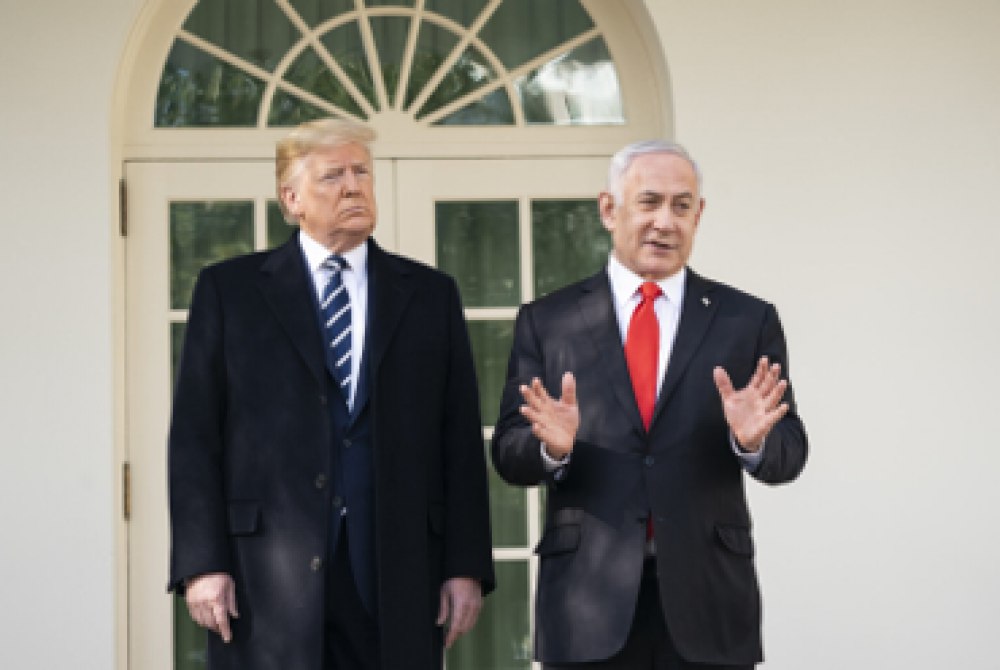 Trump pede conten��o a Israel ap�s ataque iraniano
