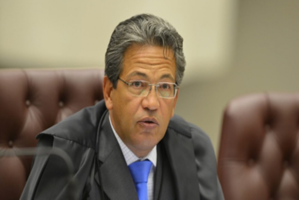 Corregedor do CNJ autoriza pagamento de penduricalho antes de decis�o do STF
