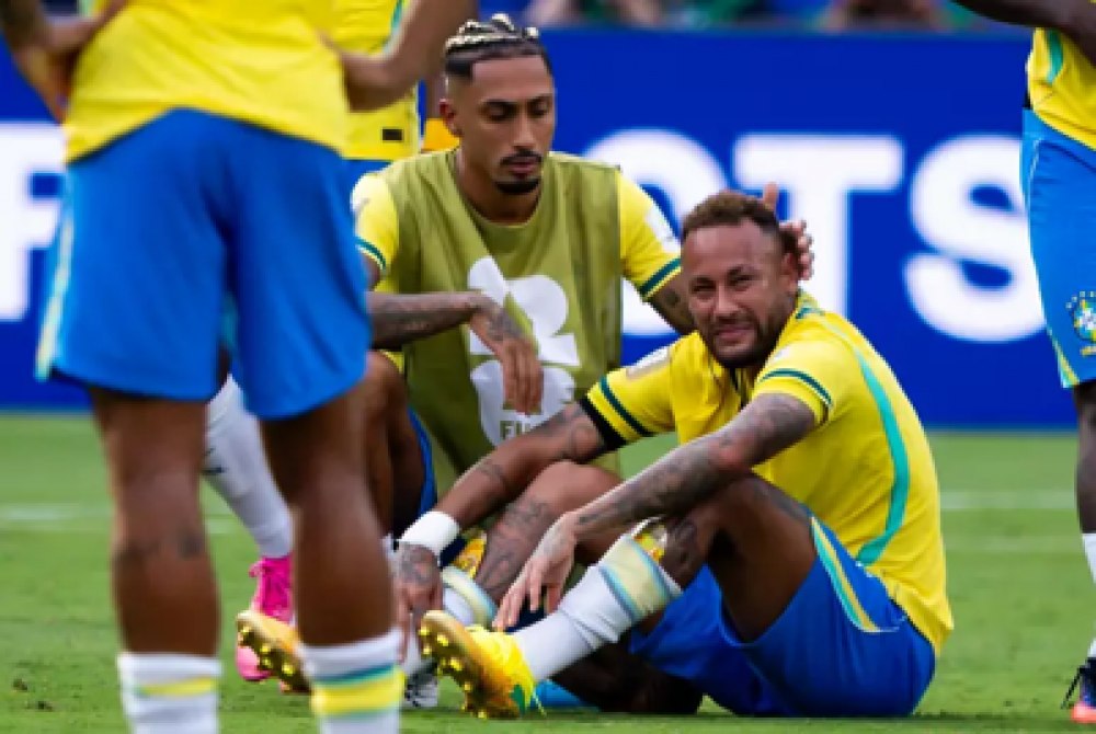 Brasil 1 x Haaland 2. A sele��o brasileira, uma obra e um t�cnico retranqueiro. Ancelotti n�o teve a sorte dos treinadores Parreira e Felip�o